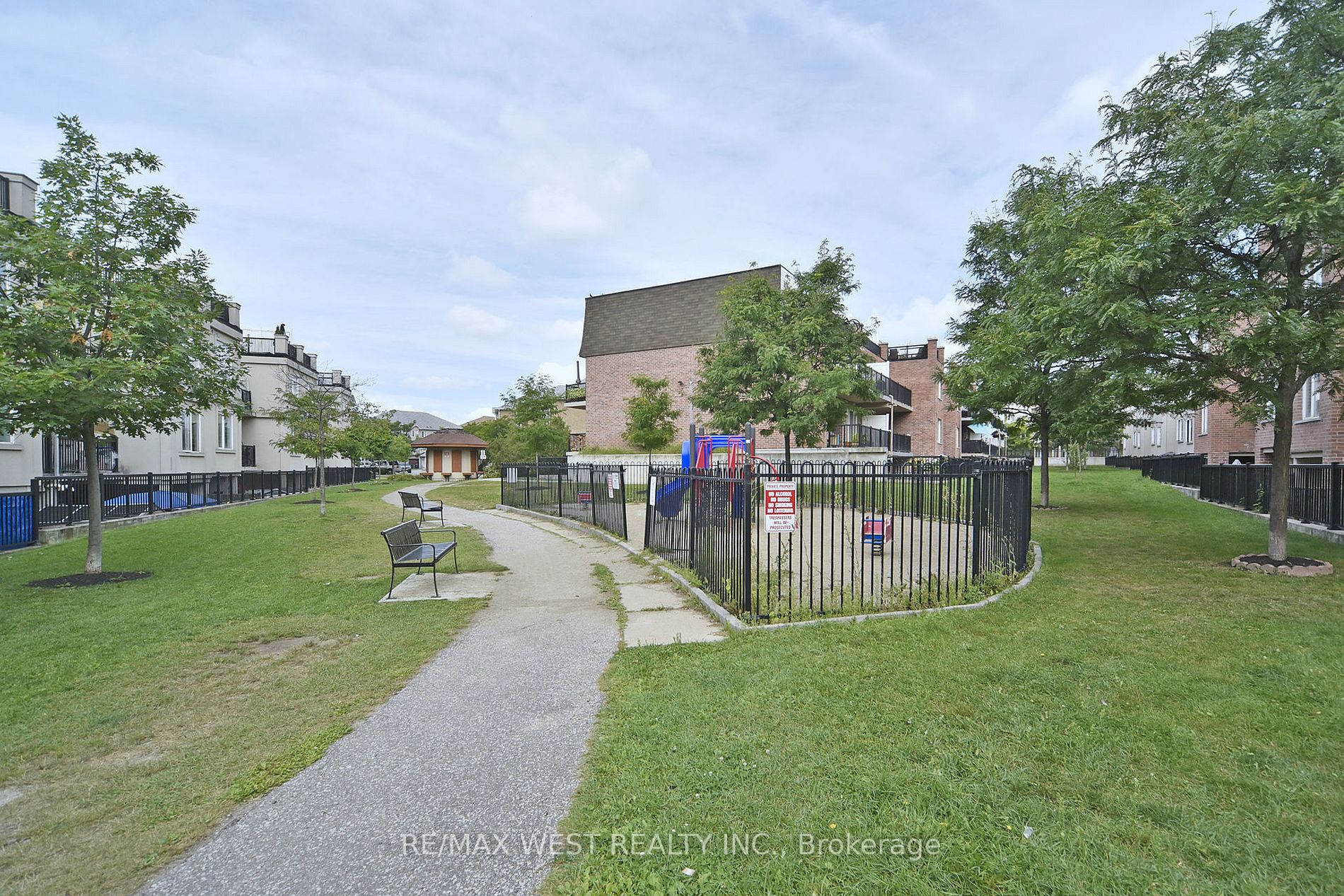 3031 Finch Ave W, #1005