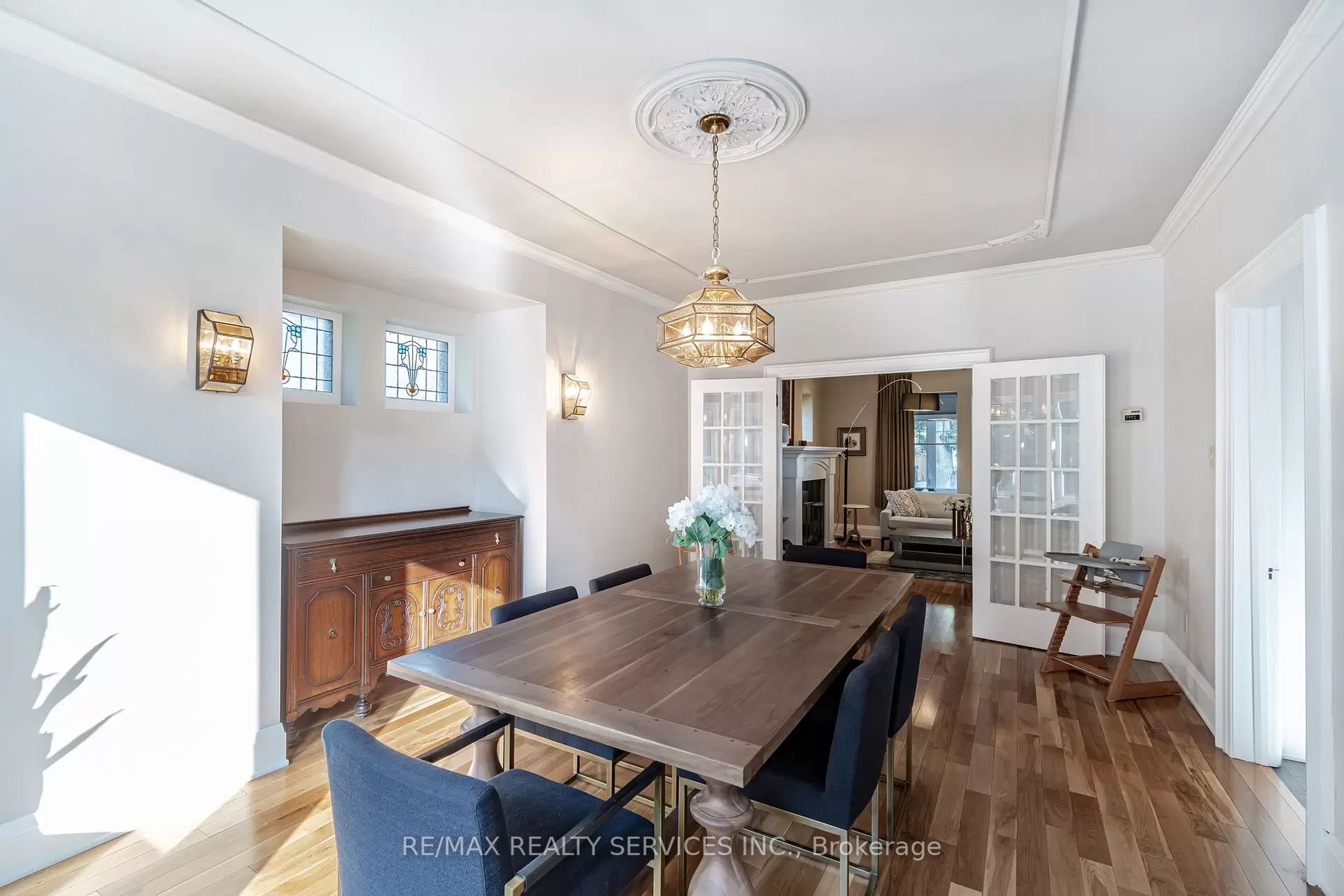 38 Rosedale Ave W