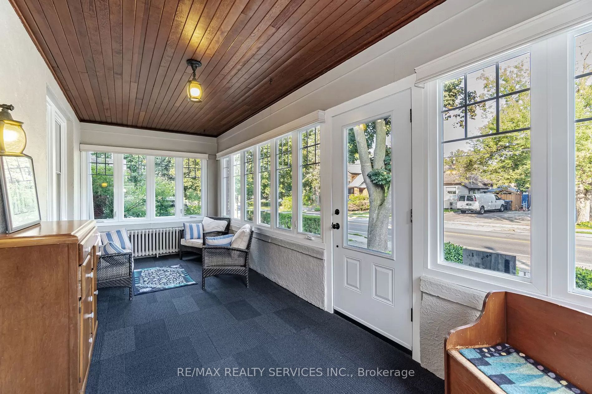 38 Rosedale Ave W