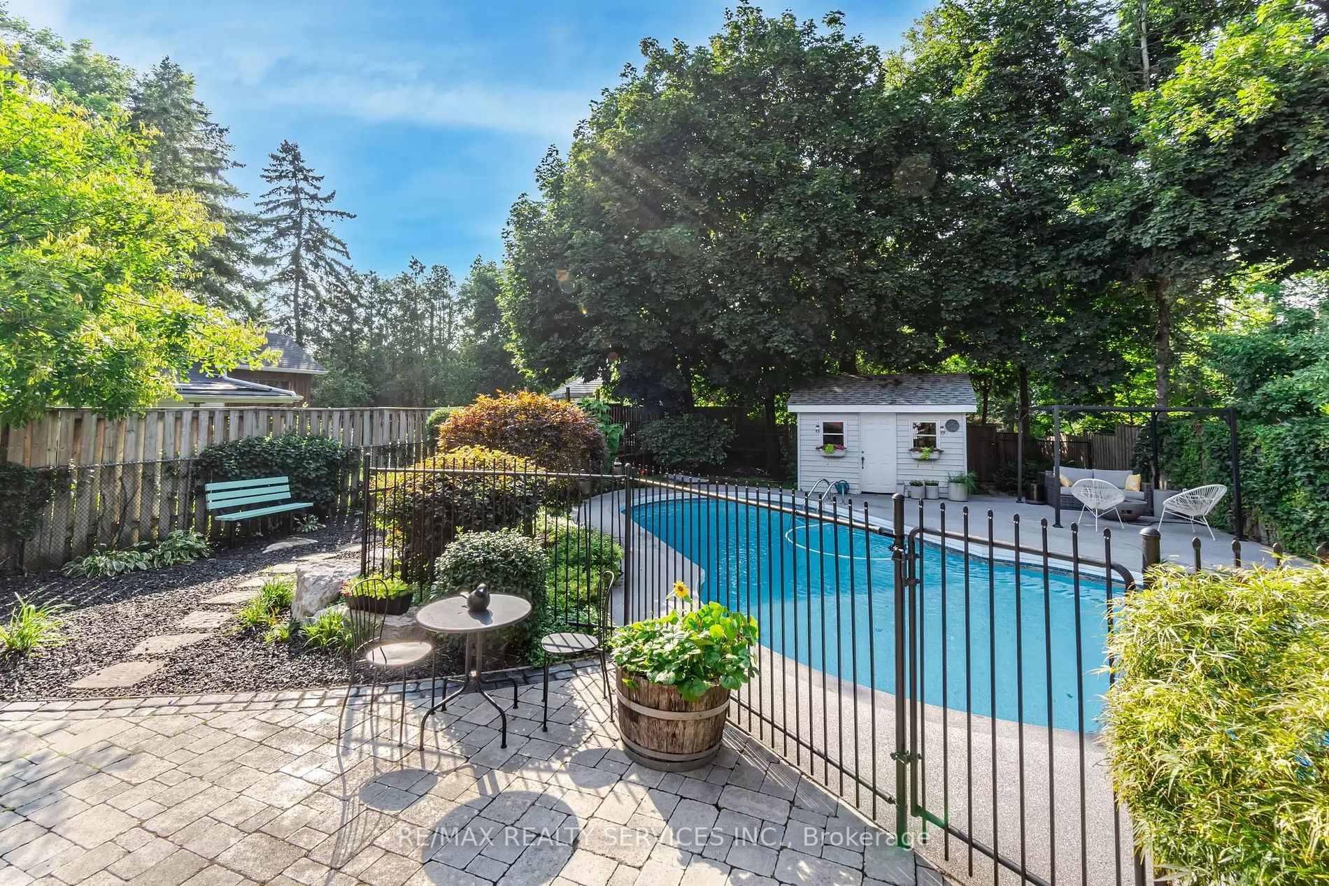 38 Rosedale Ave W