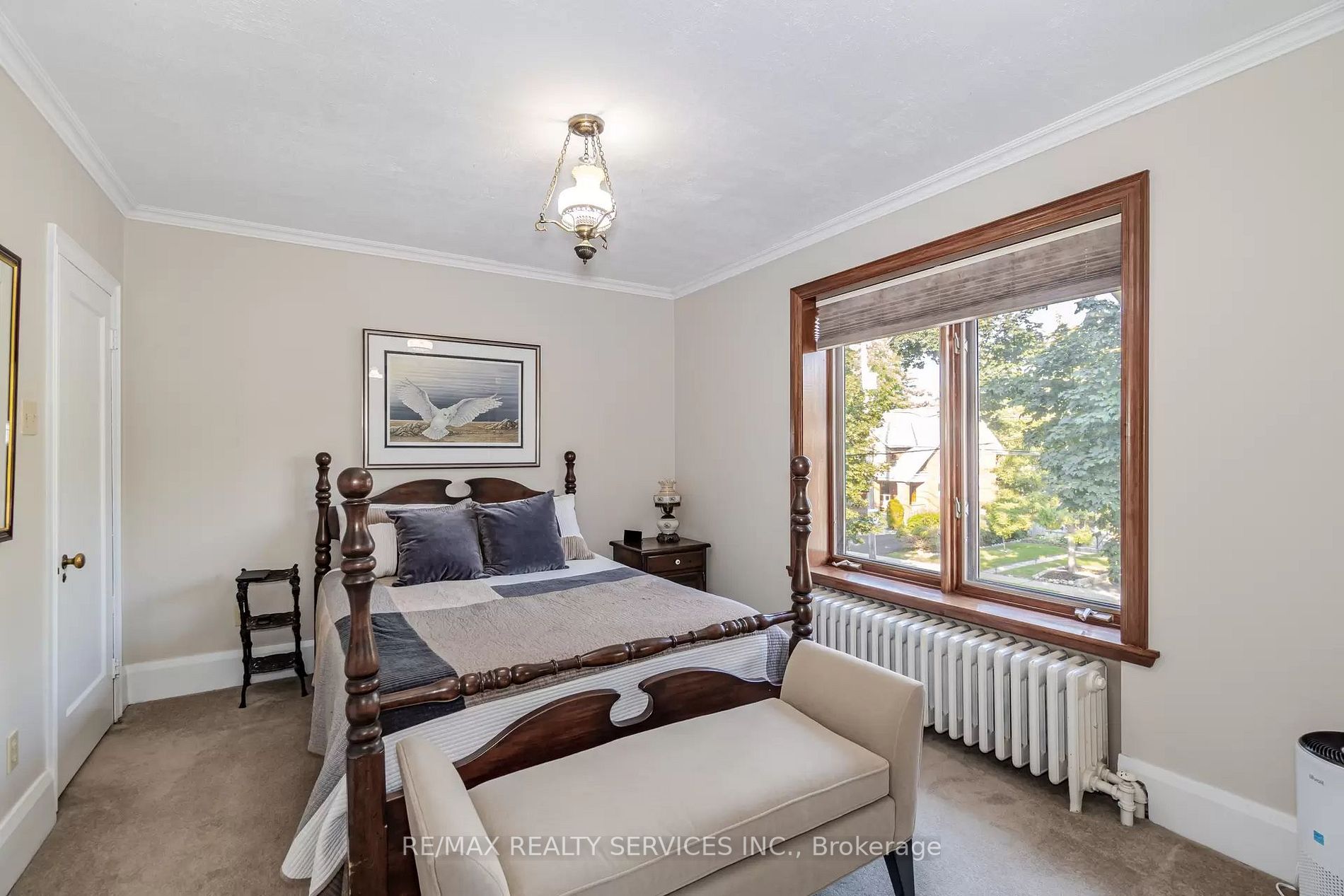 38 Rosedale Ave W