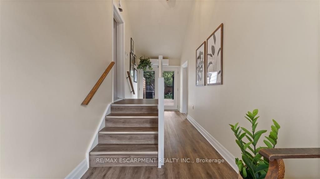 Listing W6754278 - Large Photo # 8