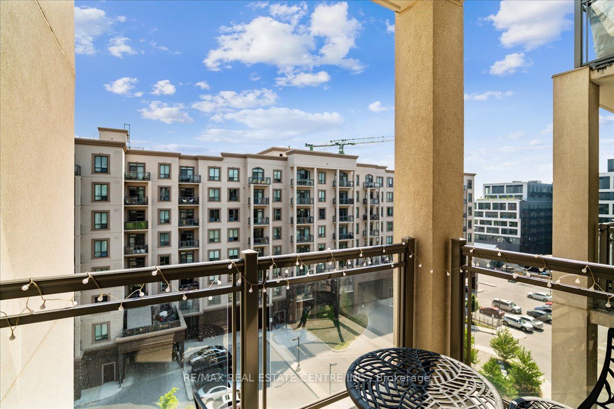2490 Old Bronte Road, #726