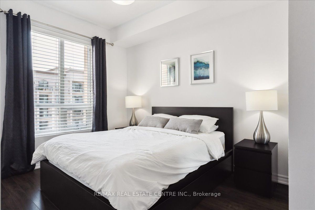 2490 Old Bronte Road, #726