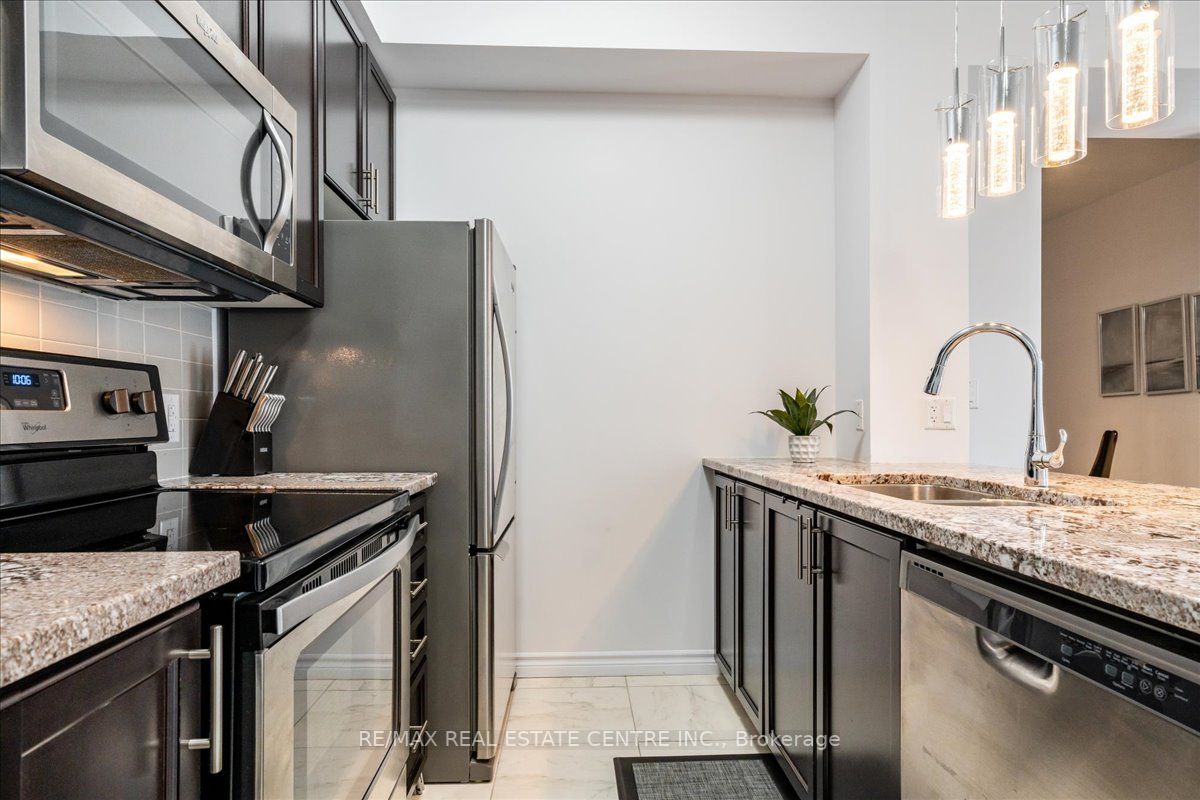 2490 Old Bronte Road, #726