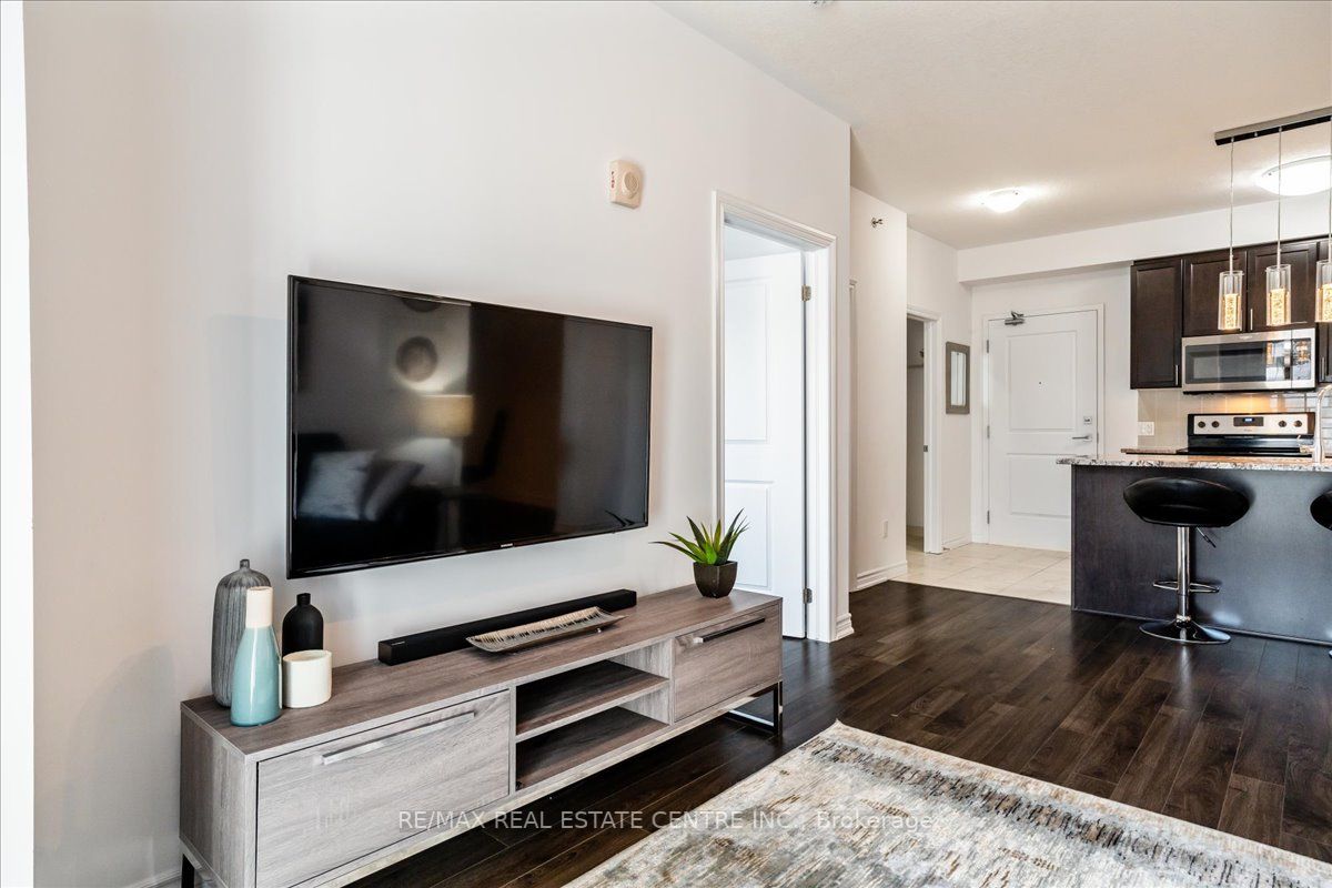 2490 Old Bronte Road, #726