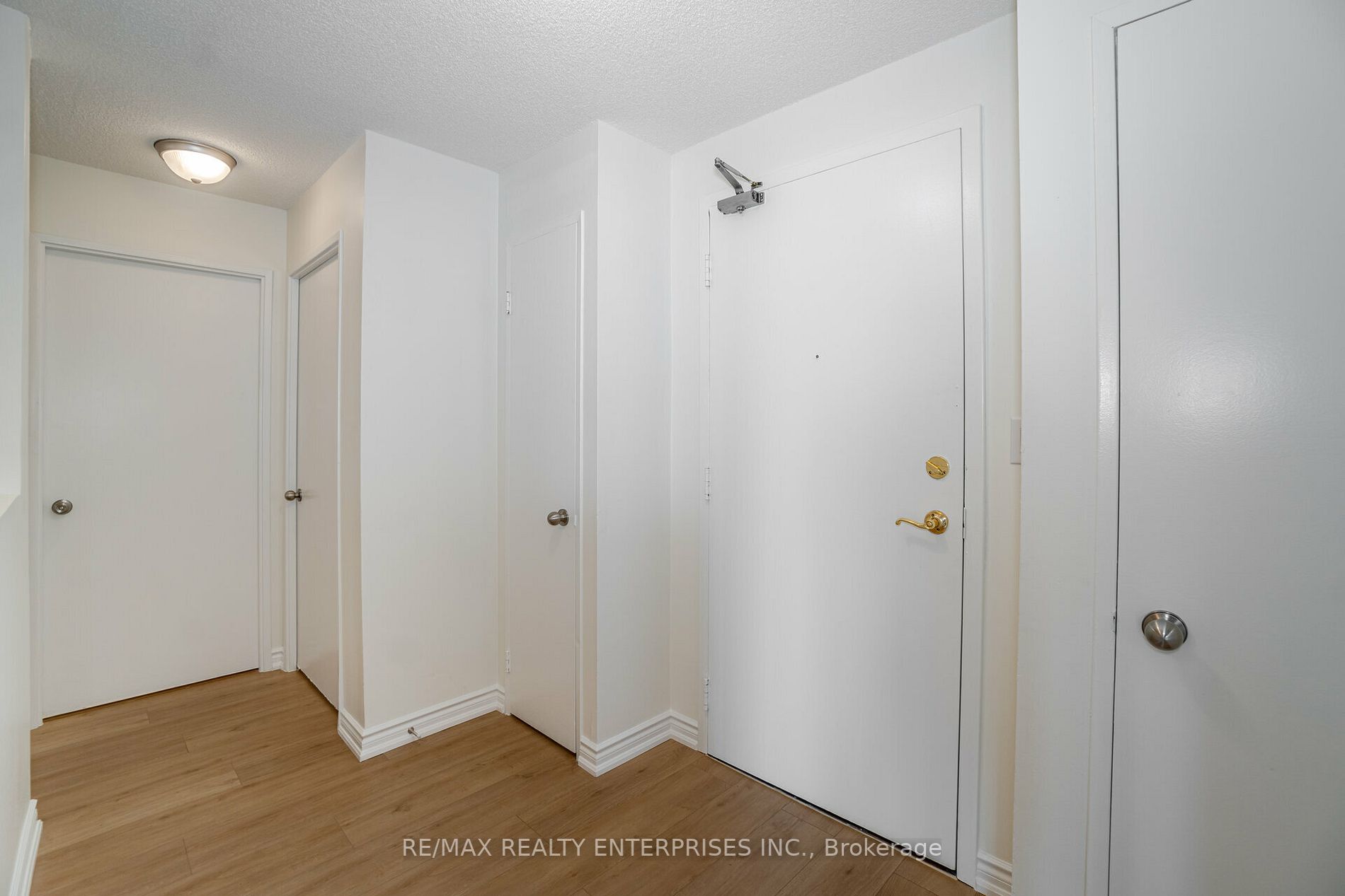 Listing W6754536 - Large Photo # 3