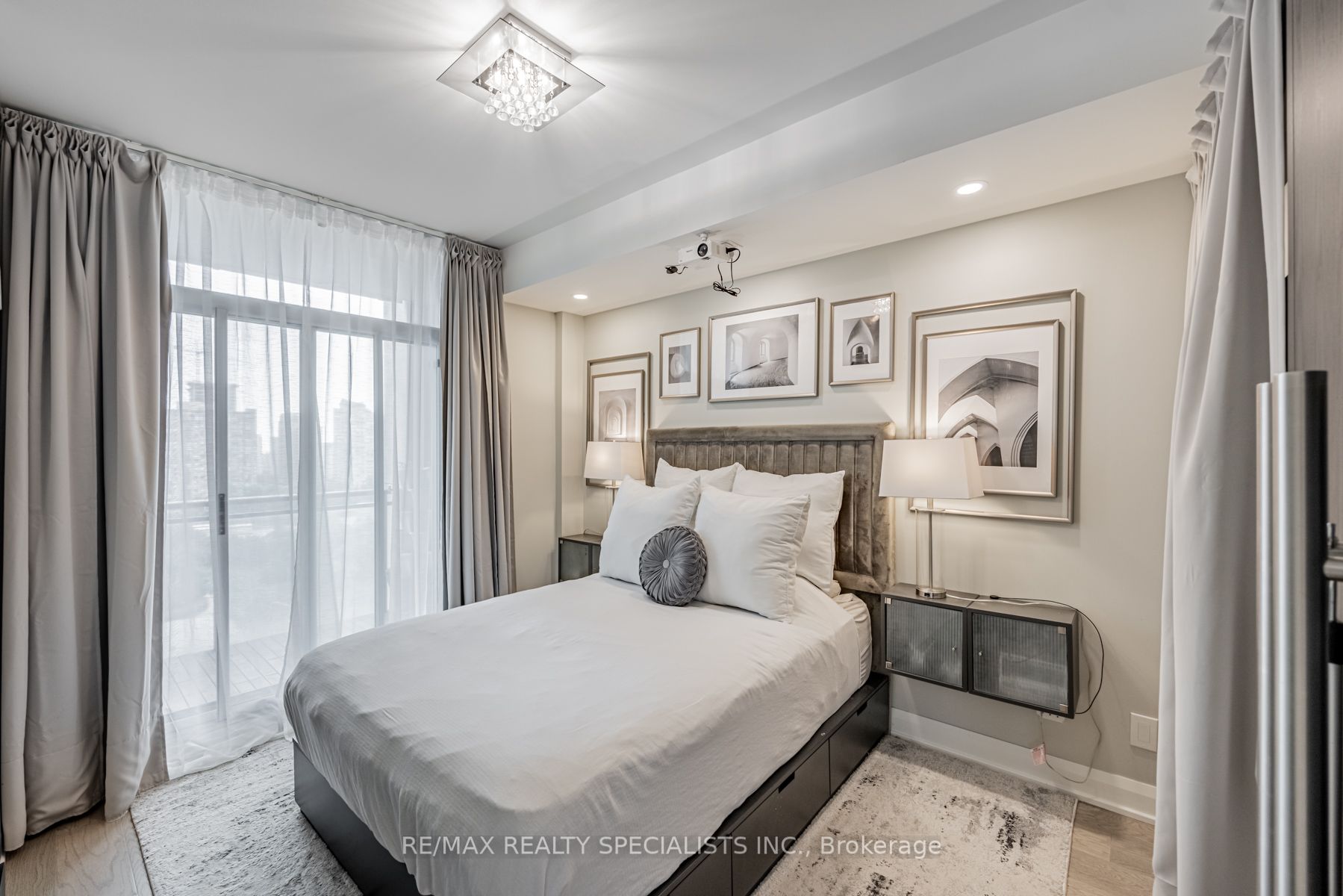 225 Webb Dr, #1005