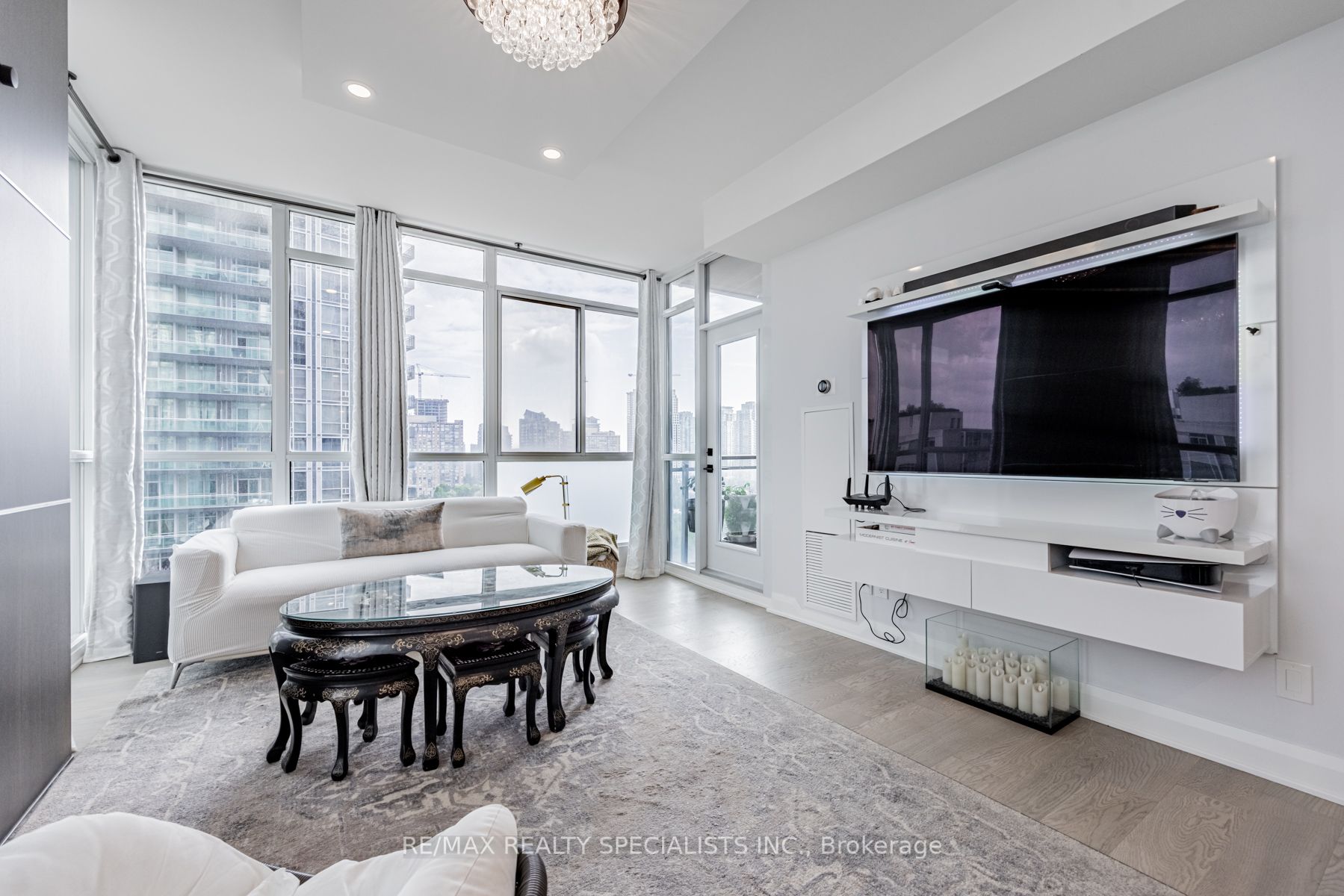 225 Webb Dr, #1005