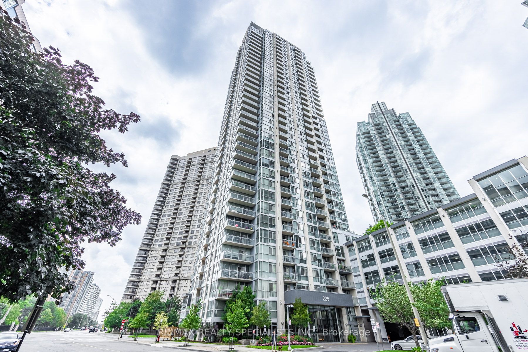 225 Webb Dr, #1005