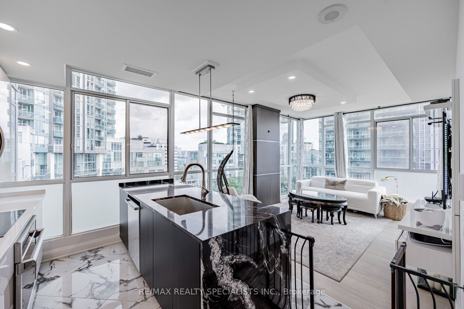 225 Webb Dr, #1005