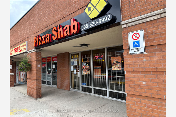 35 King St E, Mississauga