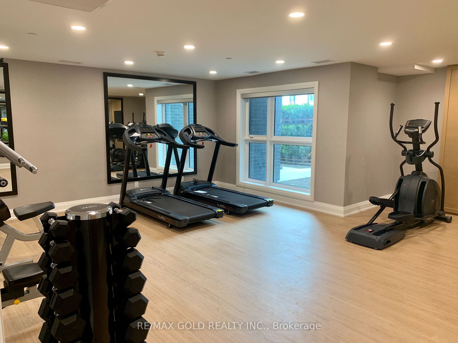 128 Grovewood Common, #607