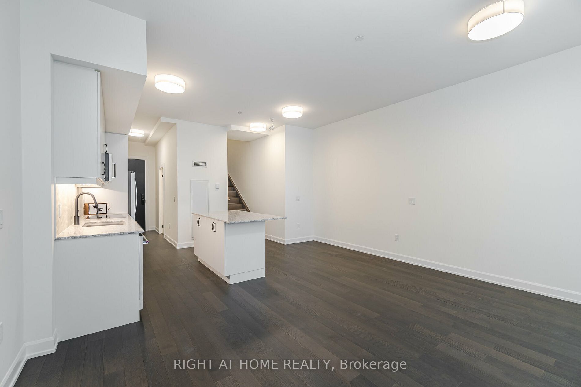 3200 william Coltson Avenue E, #117