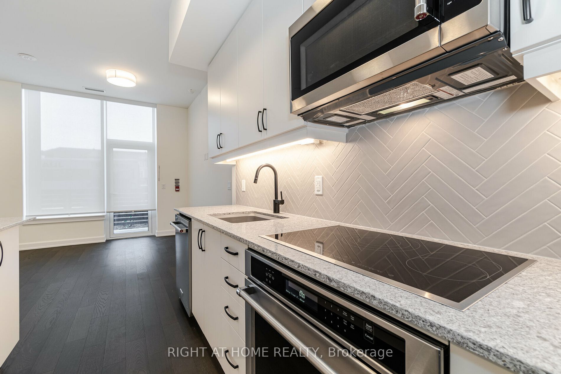 3200 william Coltson Avenue E, #117