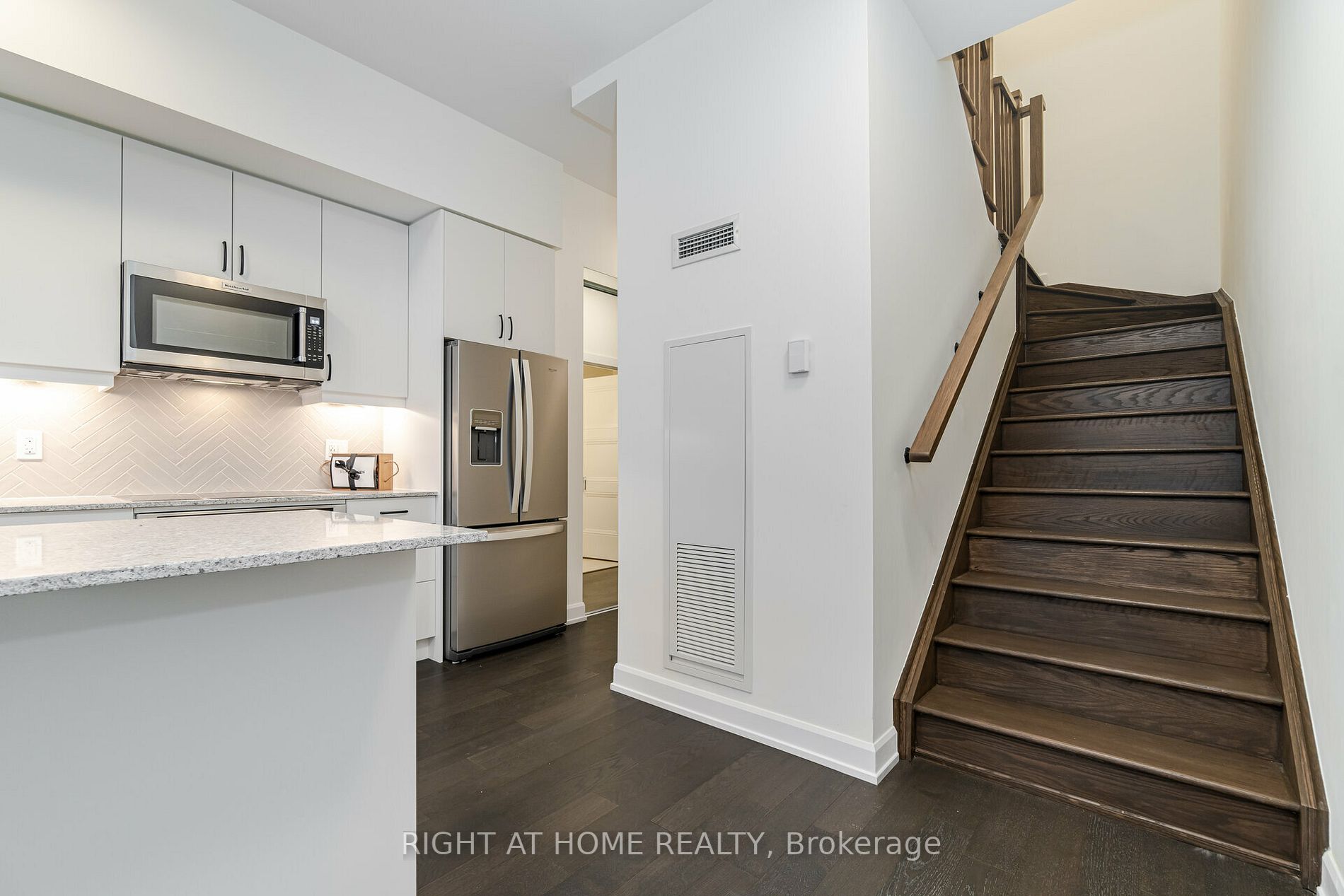3200 william Coltson Avenue E, #117