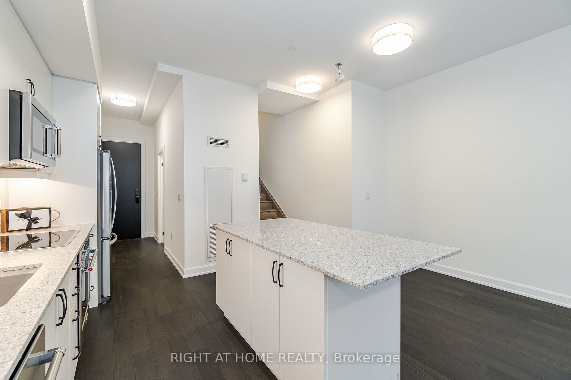 3200 william Coltson Avenue E, #117