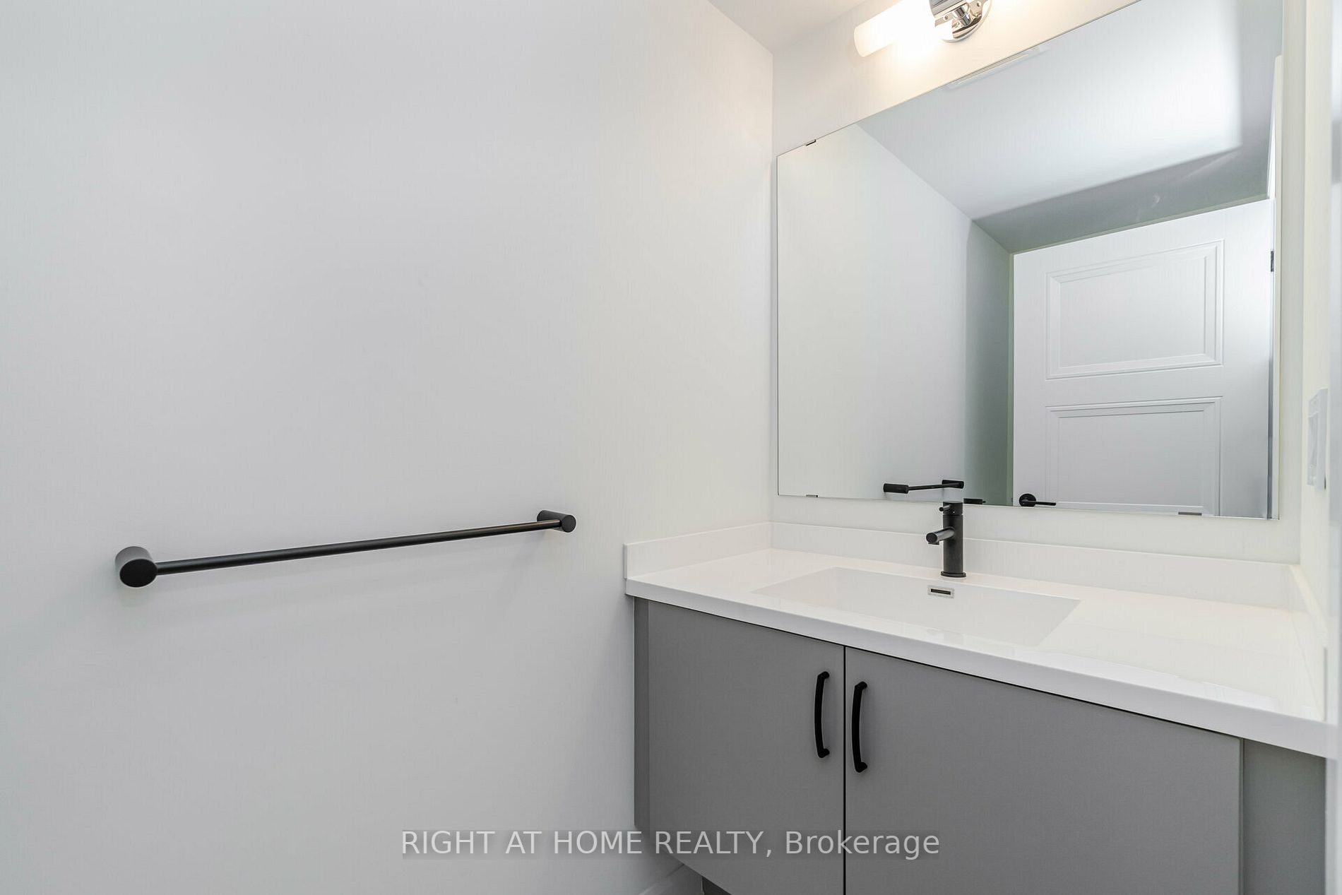 3200 william Coltson Avenue E, #117