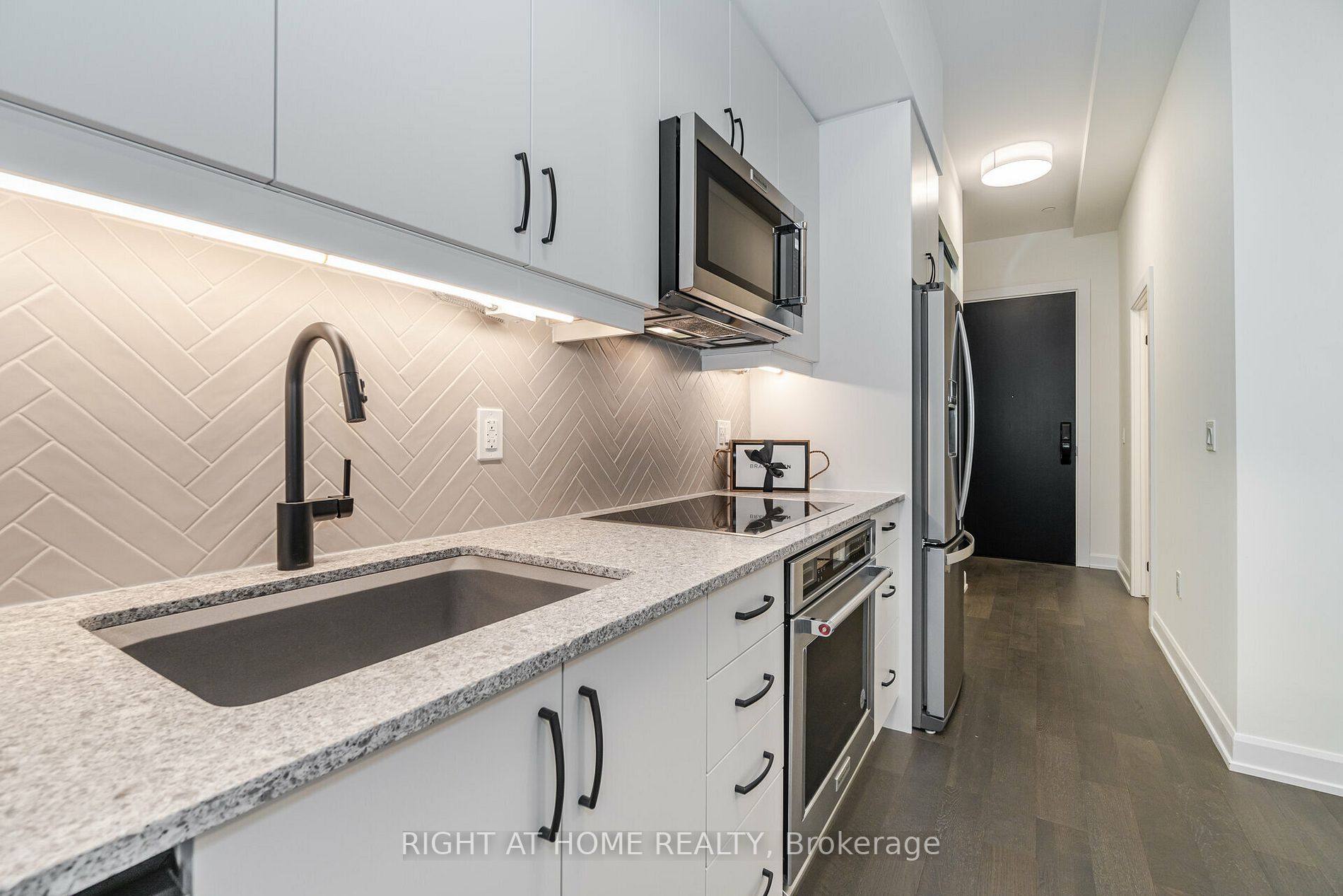 3200 william Coltson Avenue E, #117