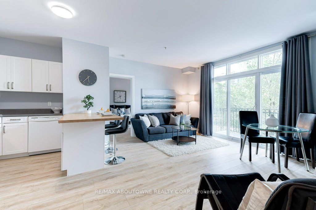 459 Kerr Street, #205