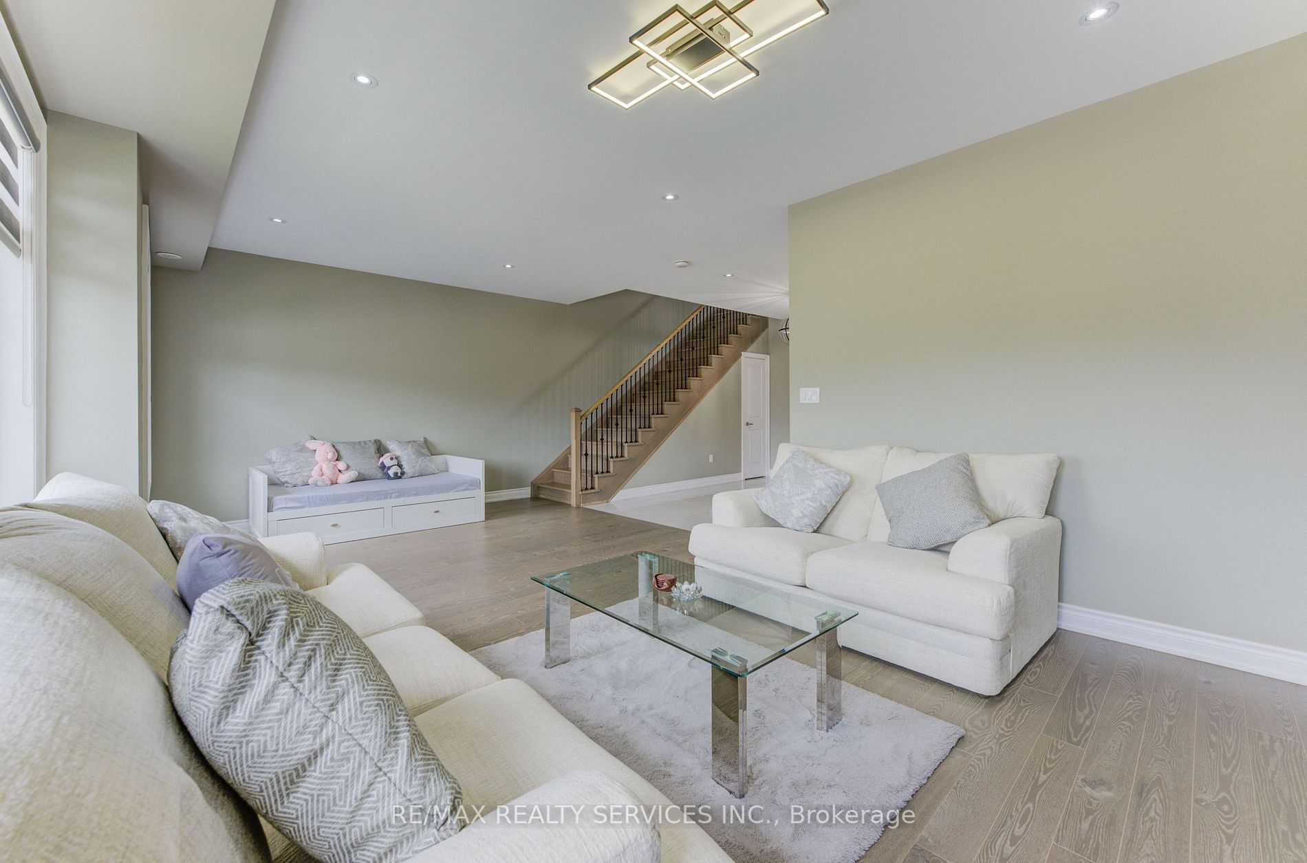 3077 Postridge Drive