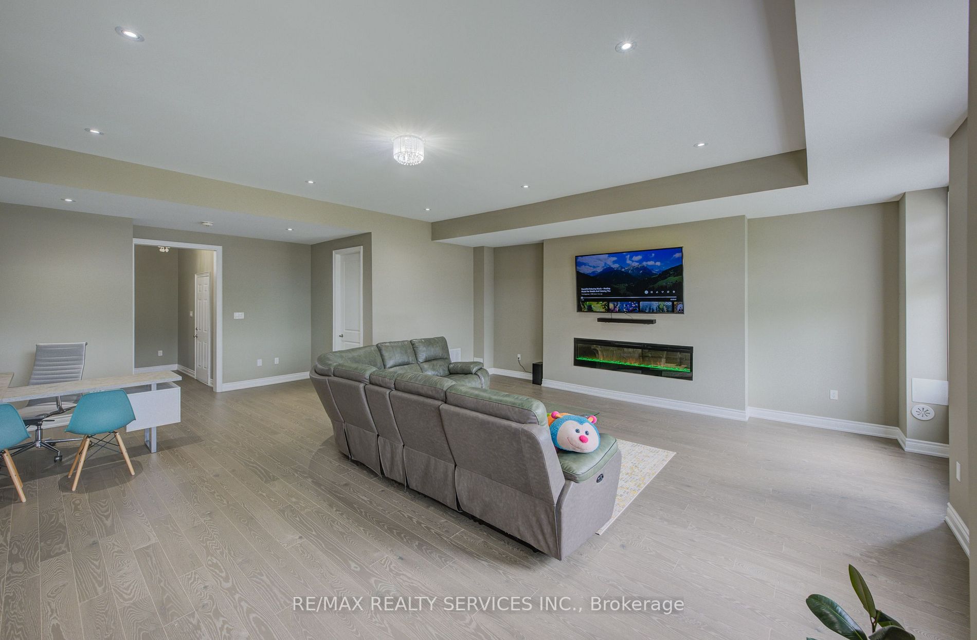 3077 Postridge Drive