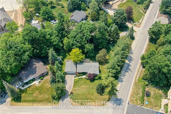 2 Chelton St, Halton Hills