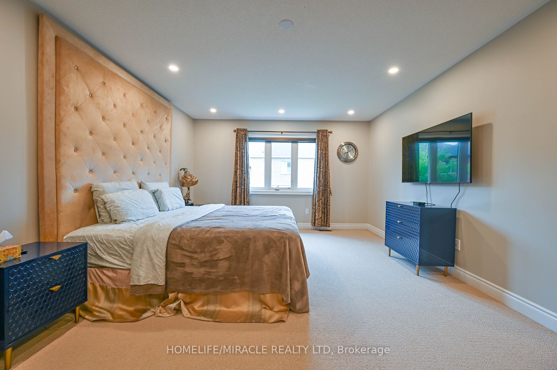 26 Selsdon St