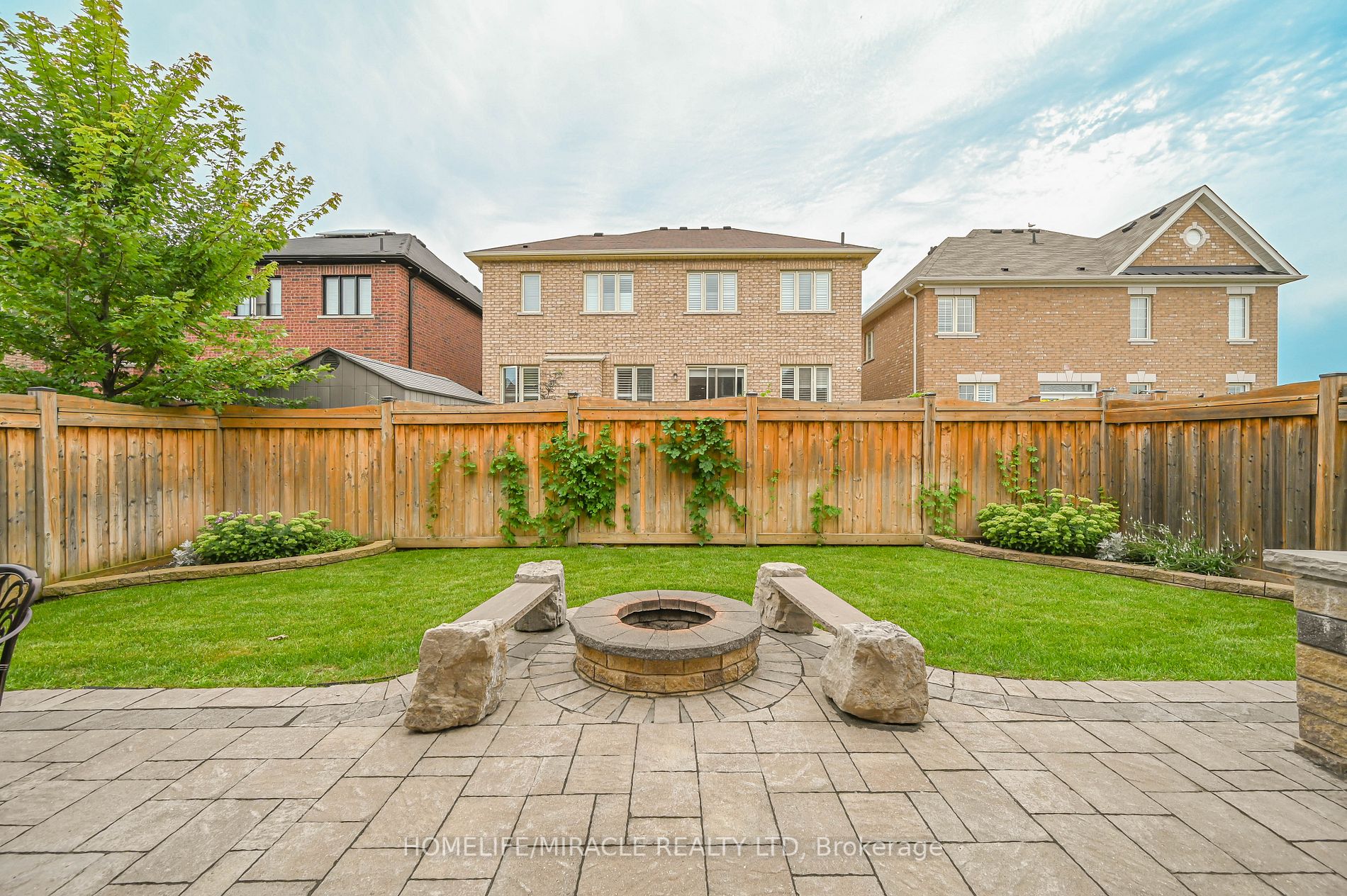 26 Selsdon St
