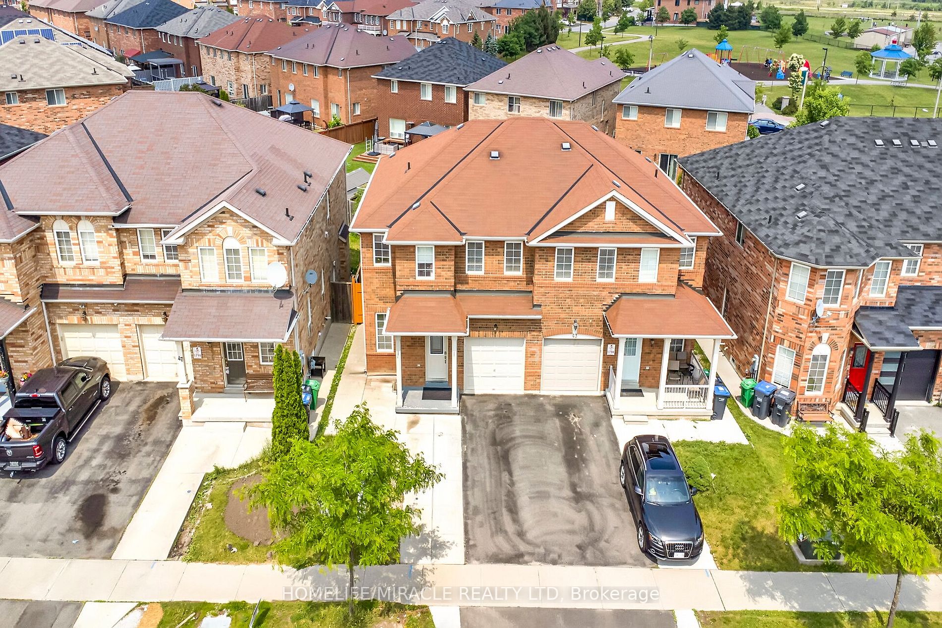 45 Commodore Dr