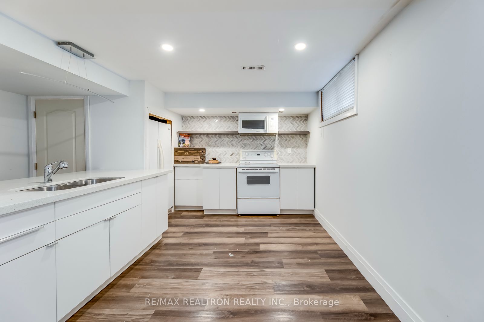 183 Willowridge Rd