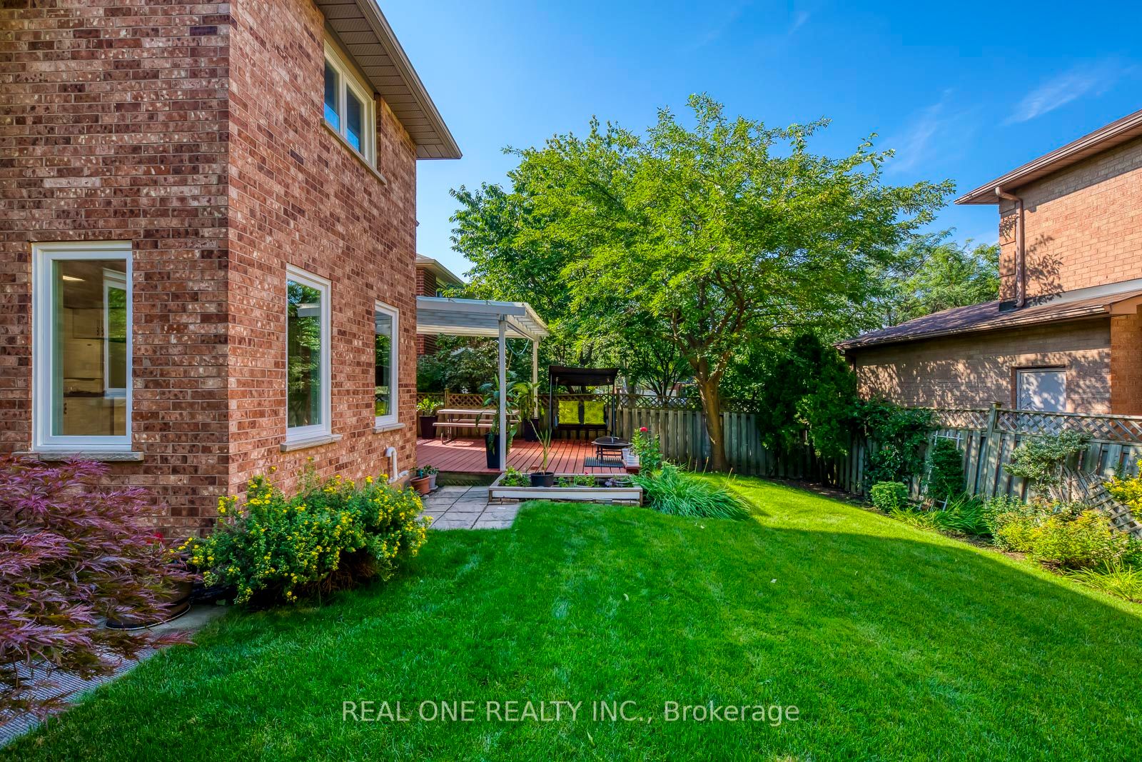 1276 Sir David Drive