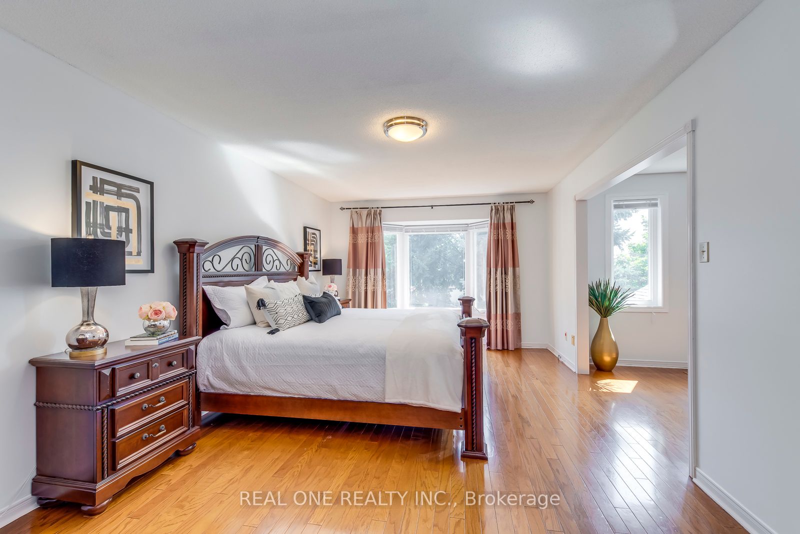 1276 Sir David Drive