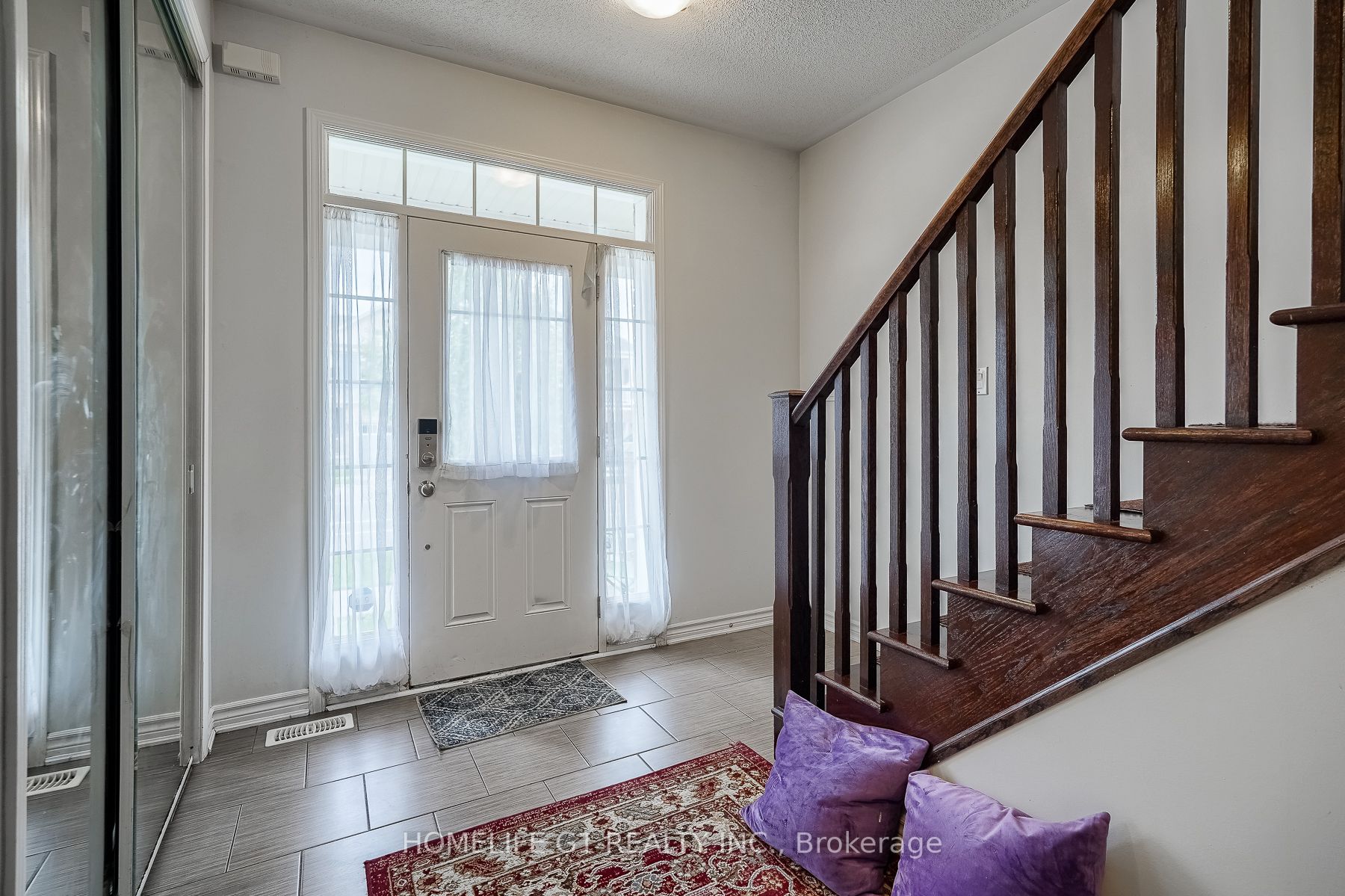 1540 Farmstead Dr