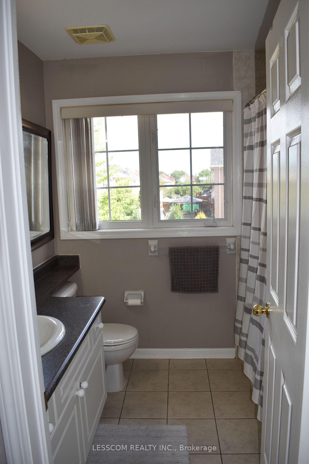 4 Cogswell Cres