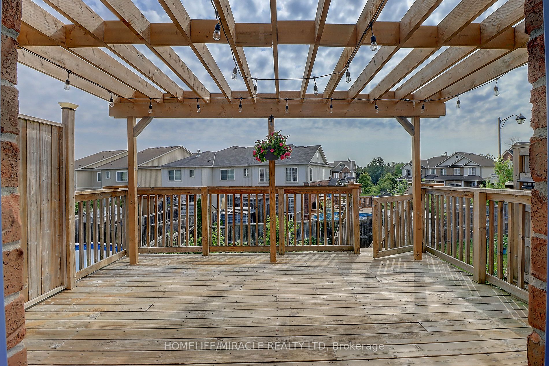 58 James Arnott Crescent