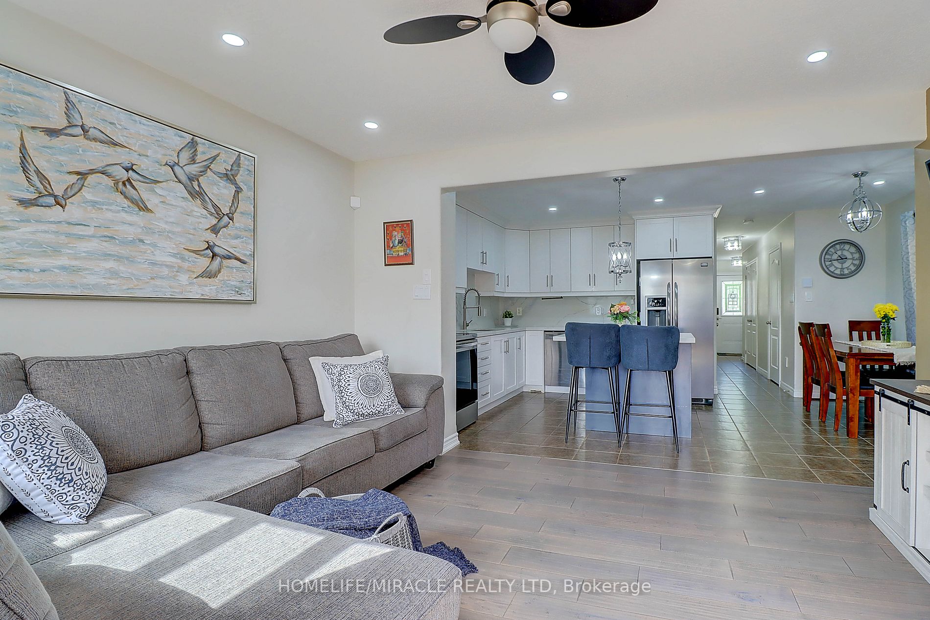 58 James Arnott Crescent
