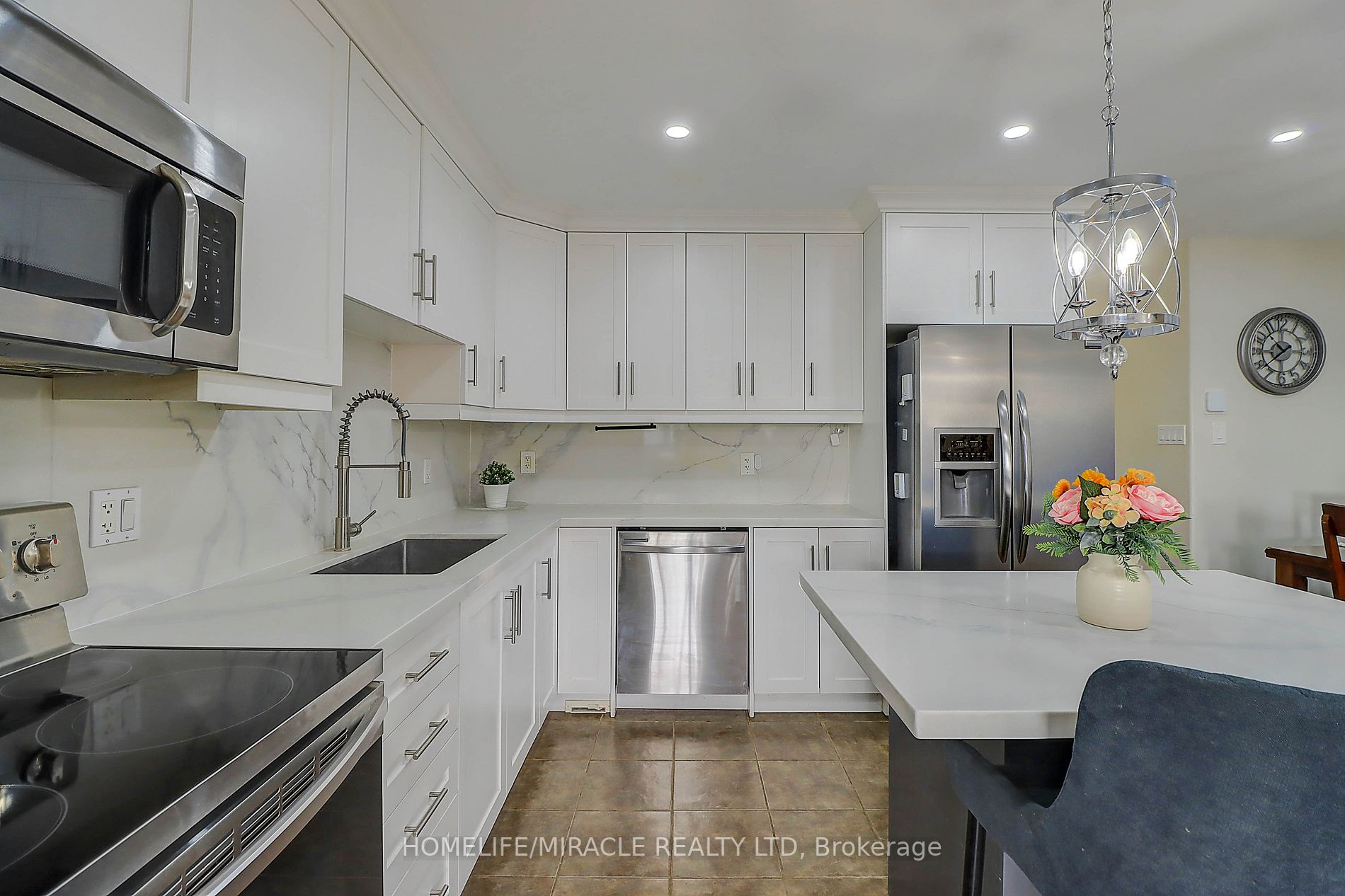 58 James Arnott Crescent