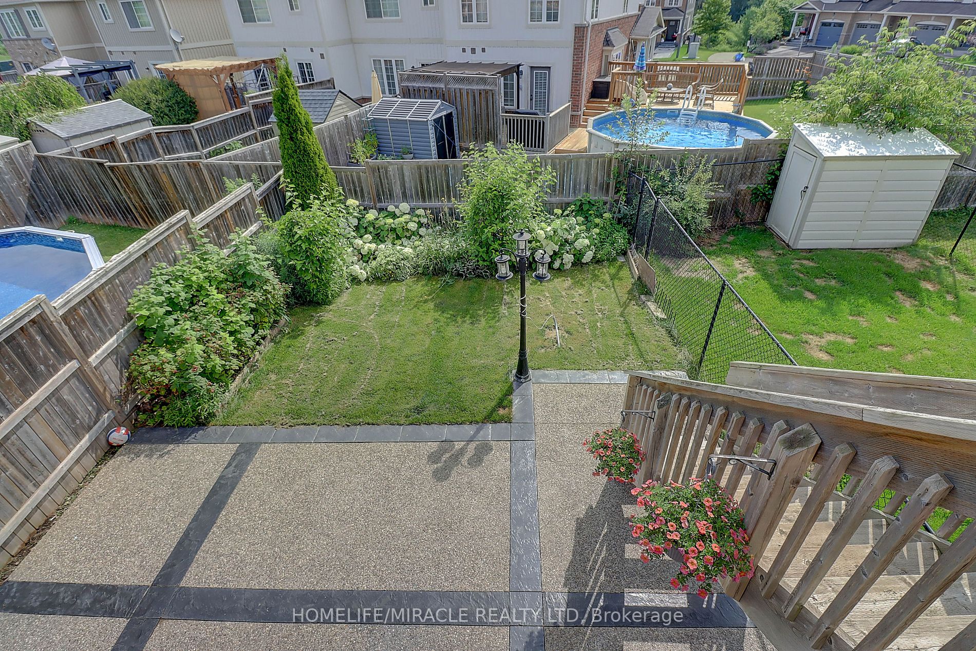 58 James Arnott Crescent