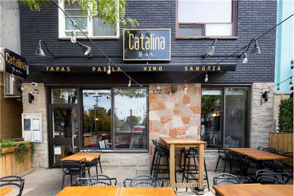 231 Lakeshore Rd E, Mississauga