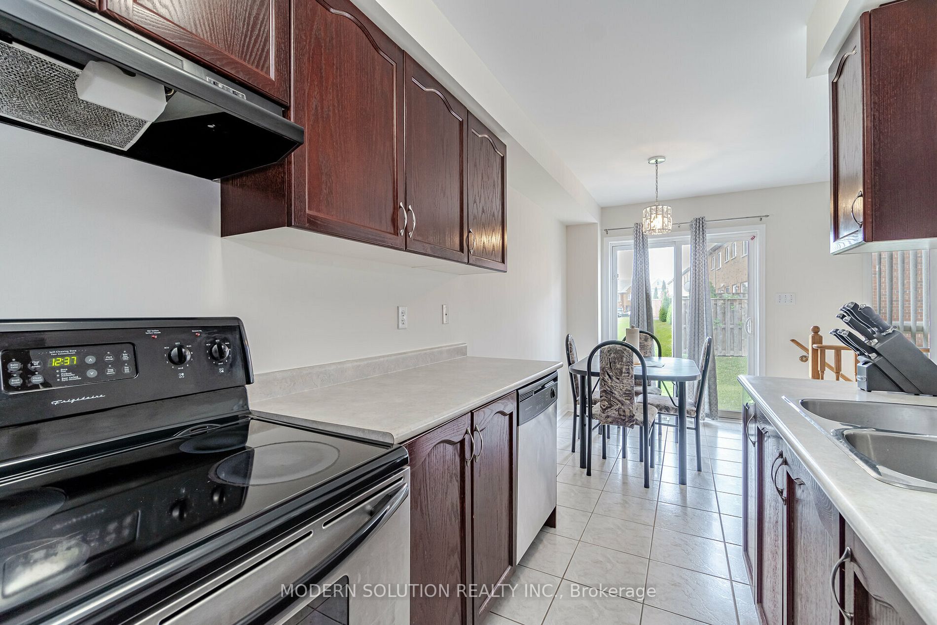 525 Novo Star Dr, #100