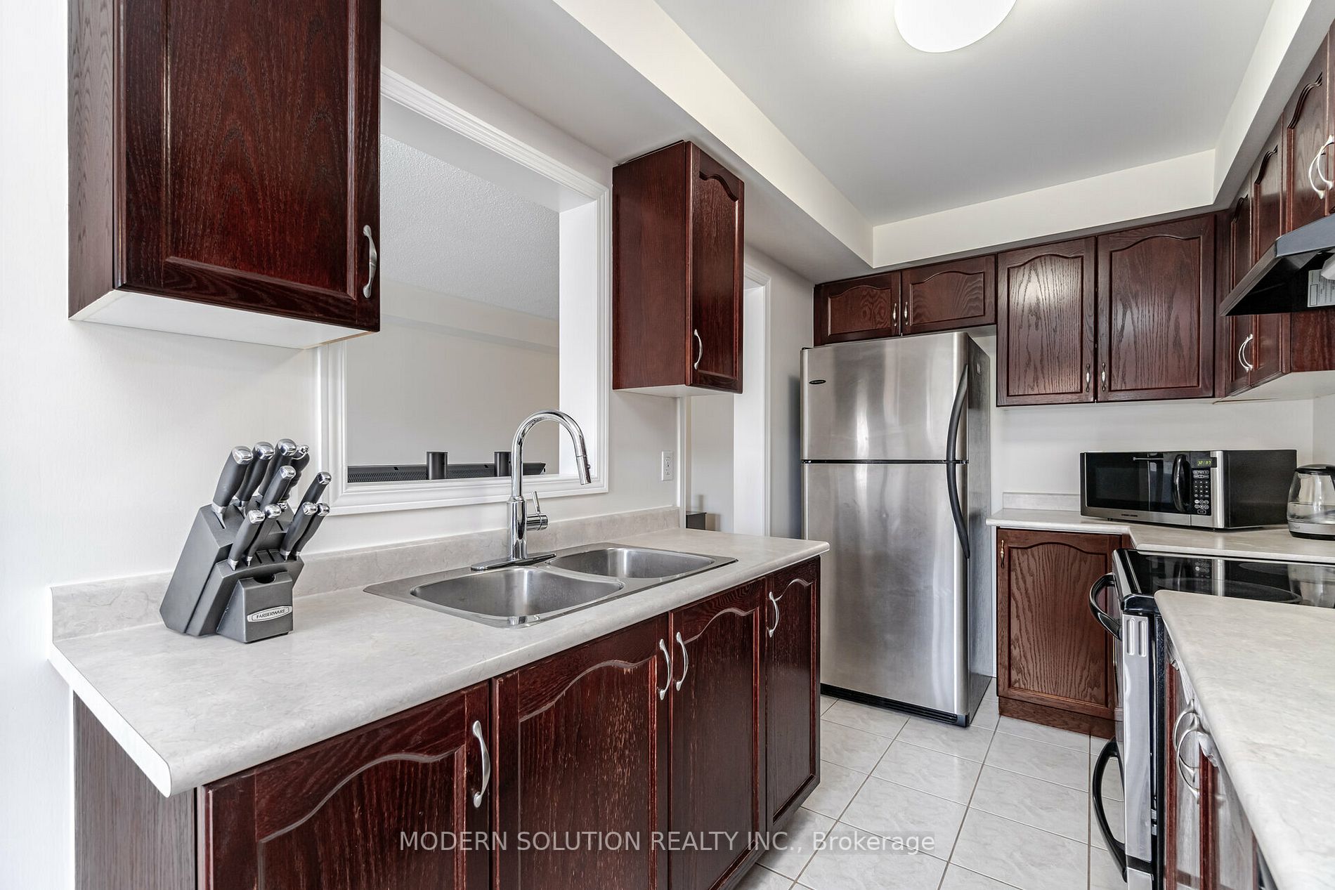 525 Novo Star Dr, #100