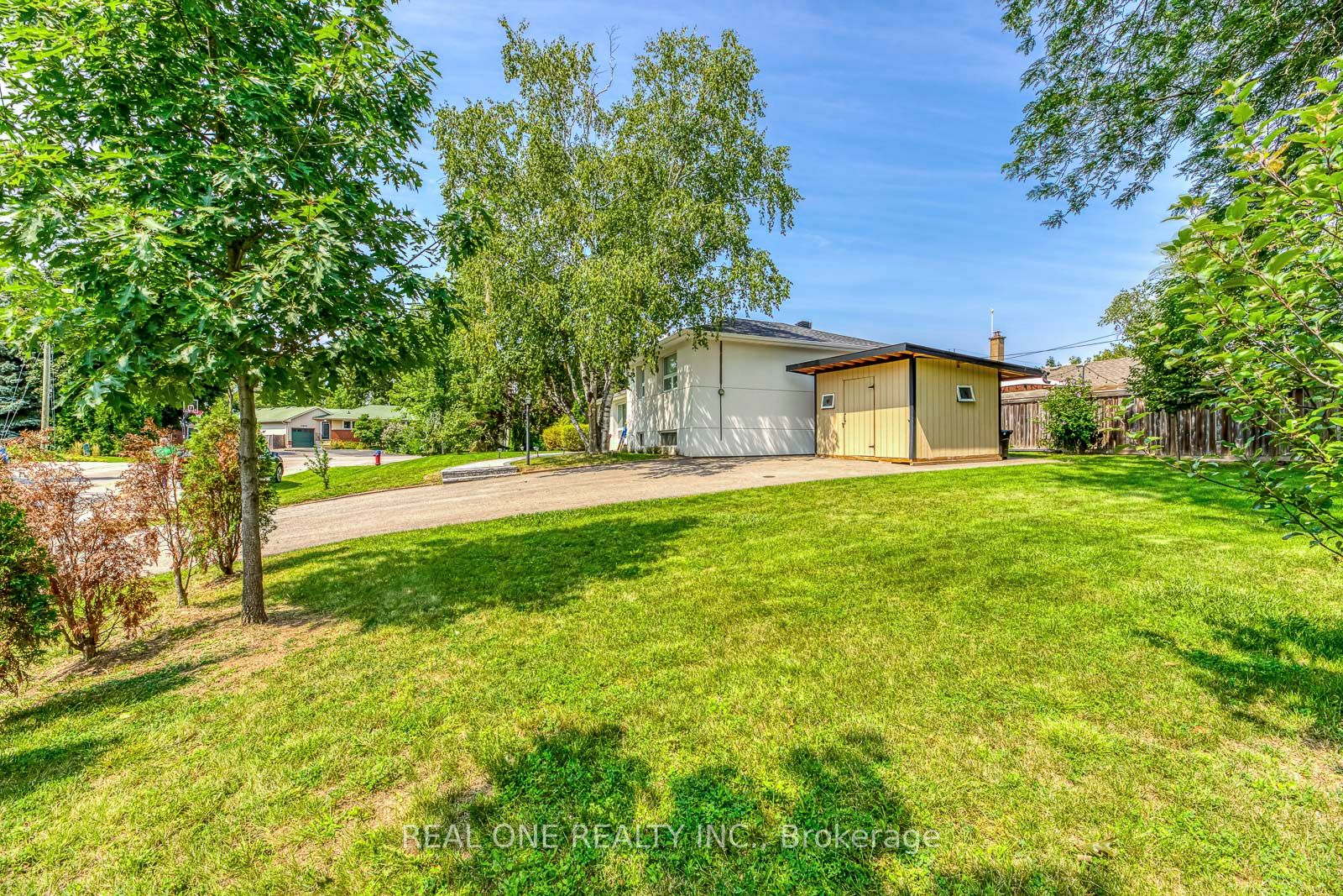 1354 Pinegrove Rd