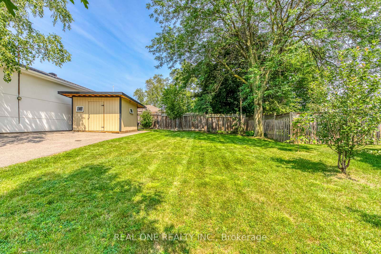 1354 Pinegrove Rd