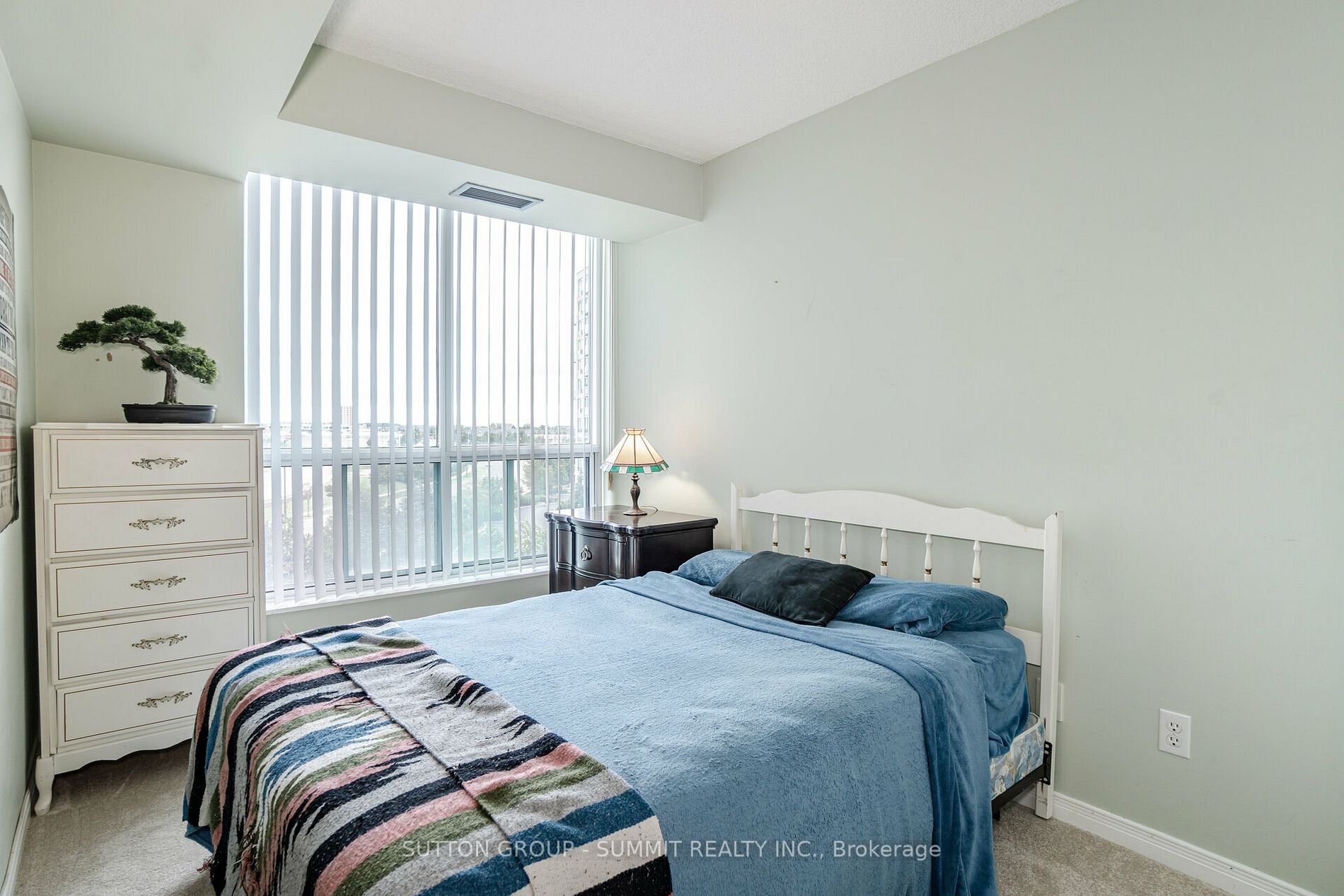 2545 Erin Centre Blvd, #609