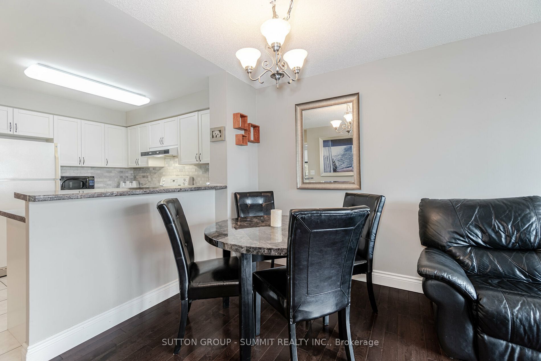 2545 Erin Centre Blvd, #609