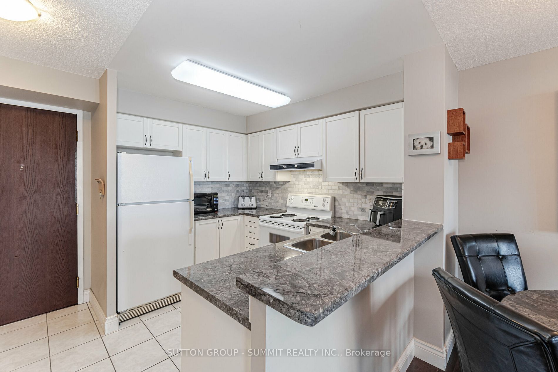 2545 Erin Centre Blvd, #609