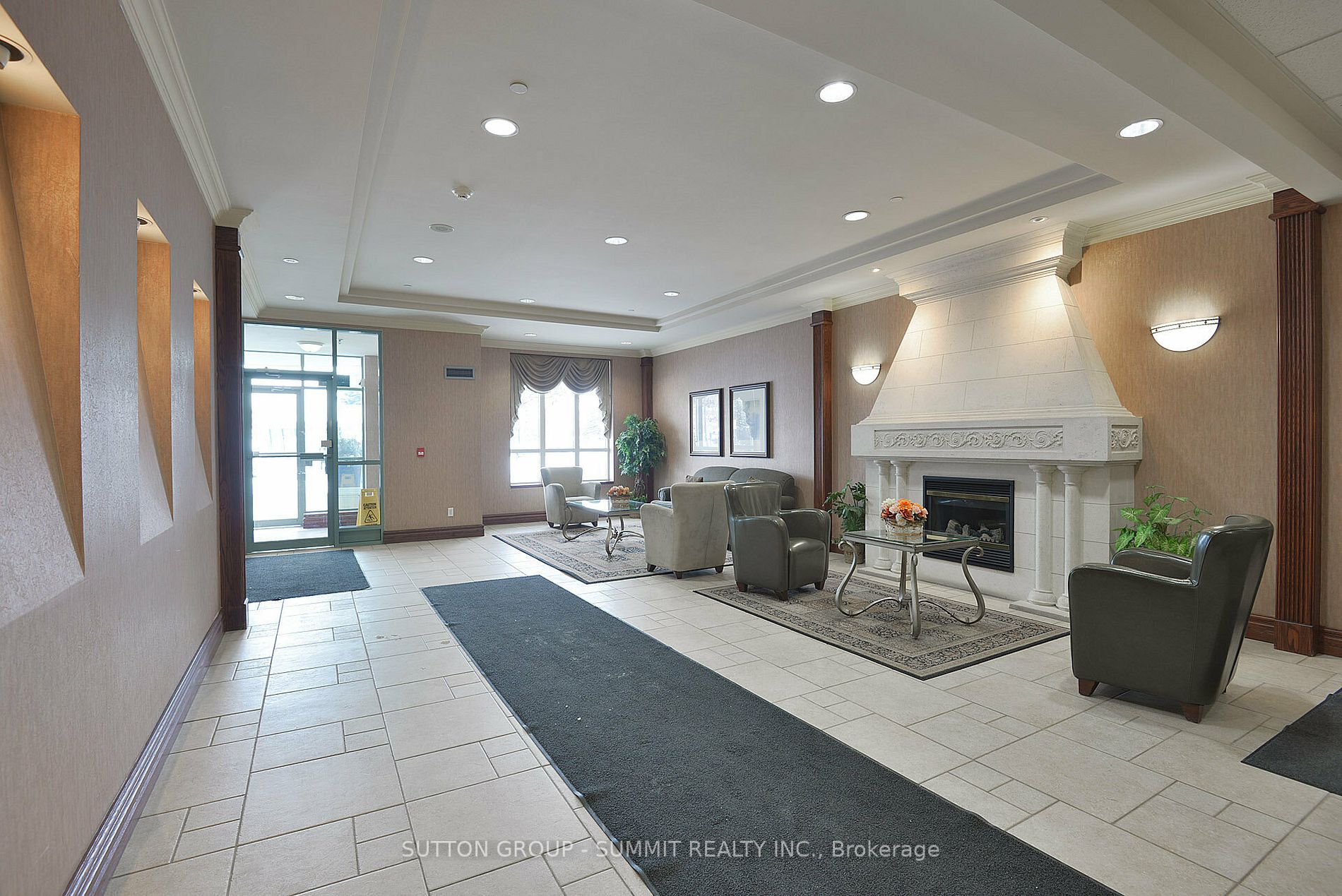 2545 Erin Centre Blvd, #609