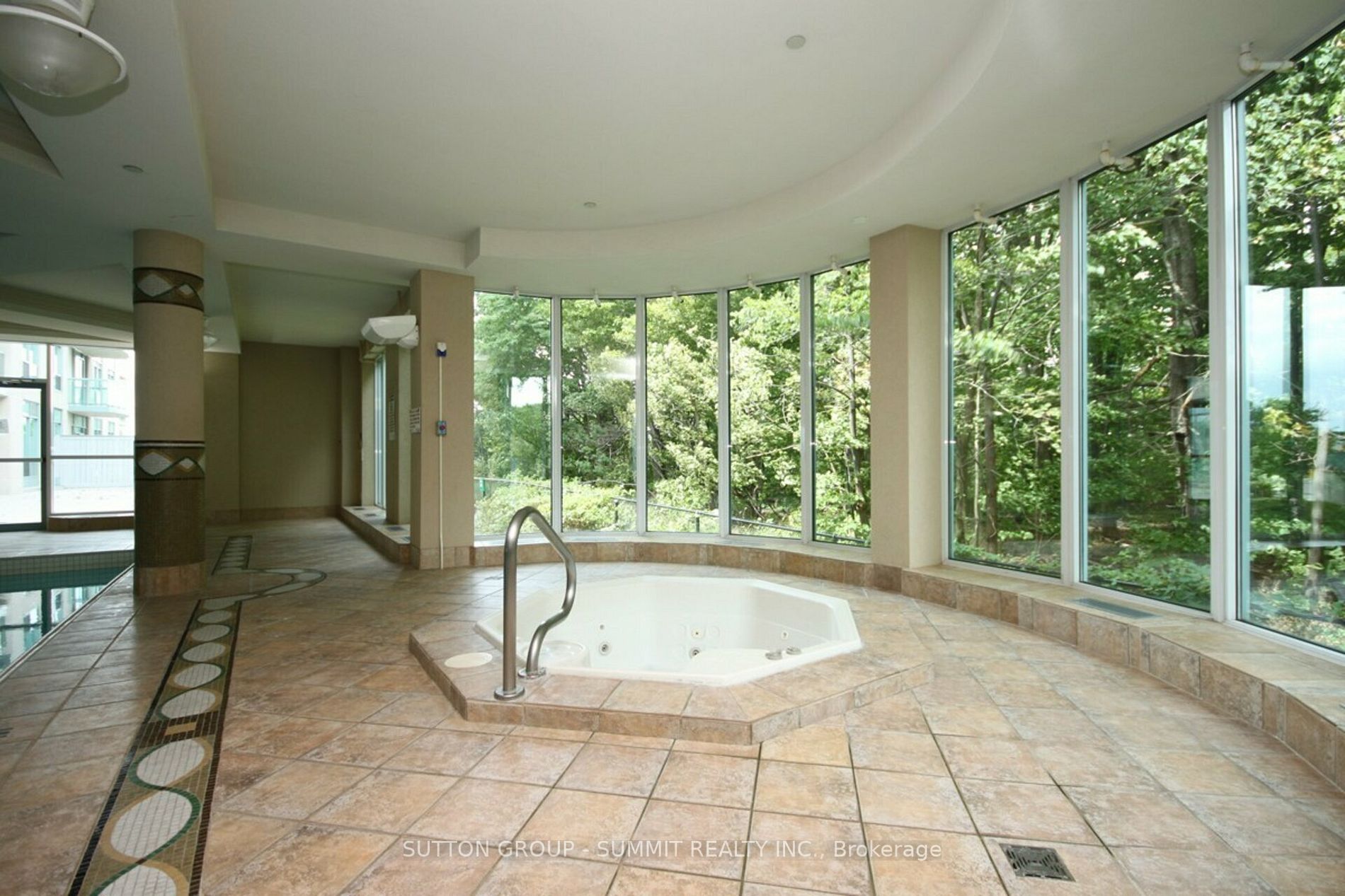 2545 Erin Centre Blvd, #609