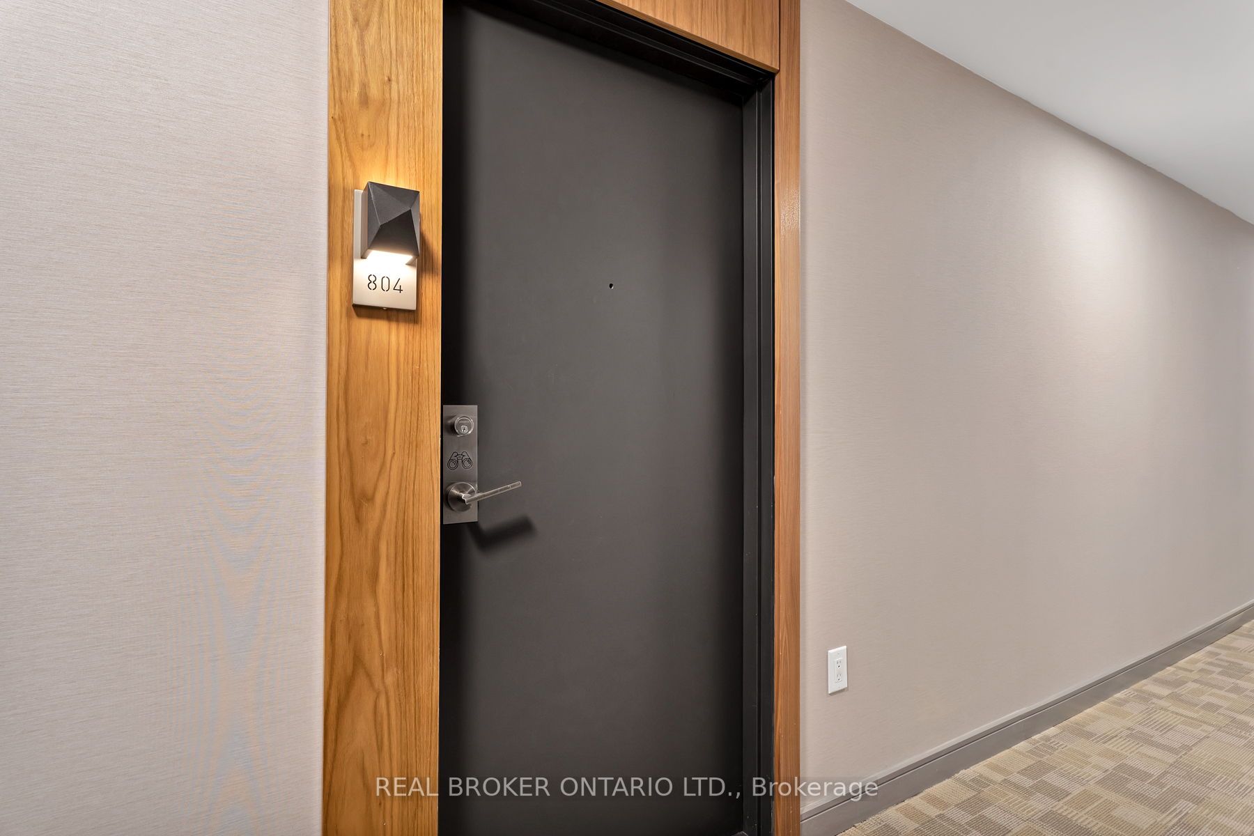 25 Neighbourhood Lane, #804